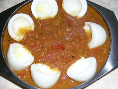 Egg Kurma (Egg Curry, Egg Pulusu)
