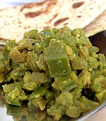 Ridge Gourd/Angled Loofah/ Beera Kaaya/ Turai curry with chapati